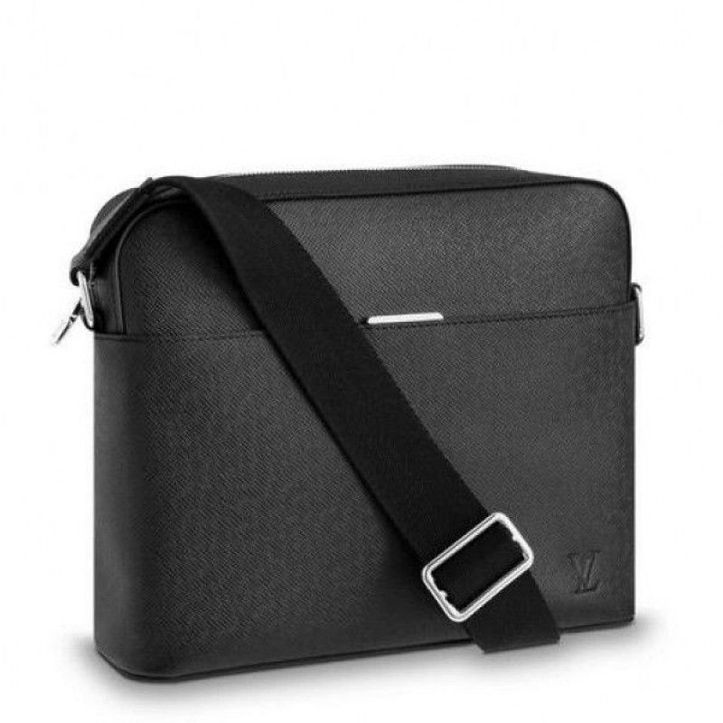 Anton Messenger PM Bag Taiga Leather M33427