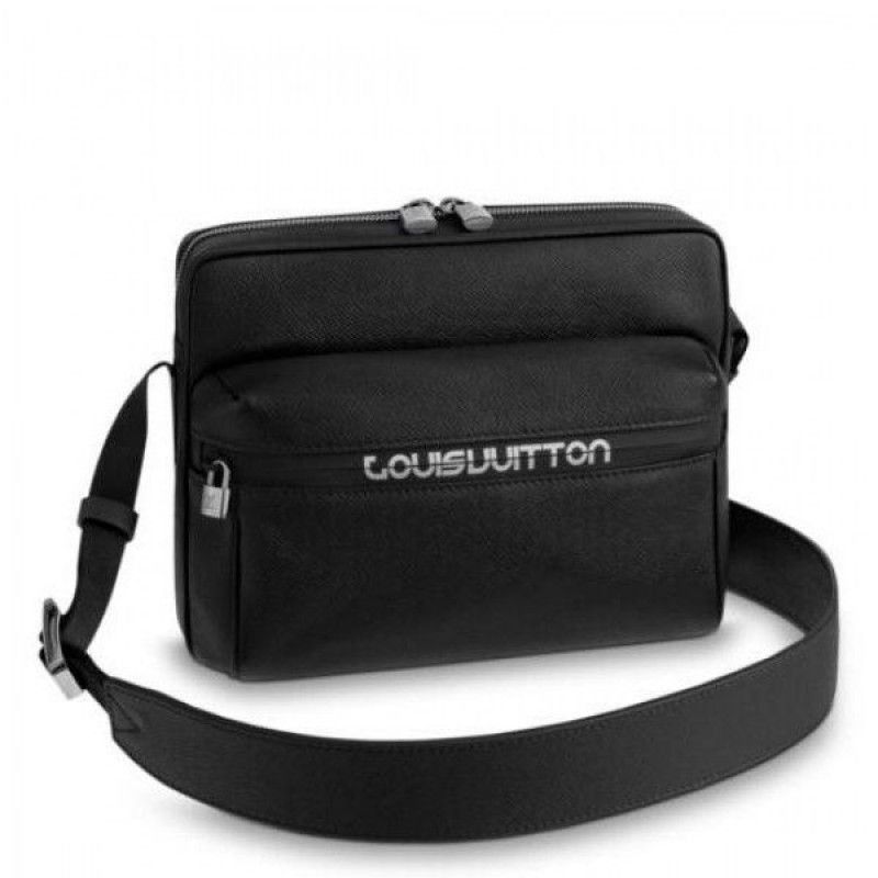 Messenger PM Bag Taiga Leather M31003