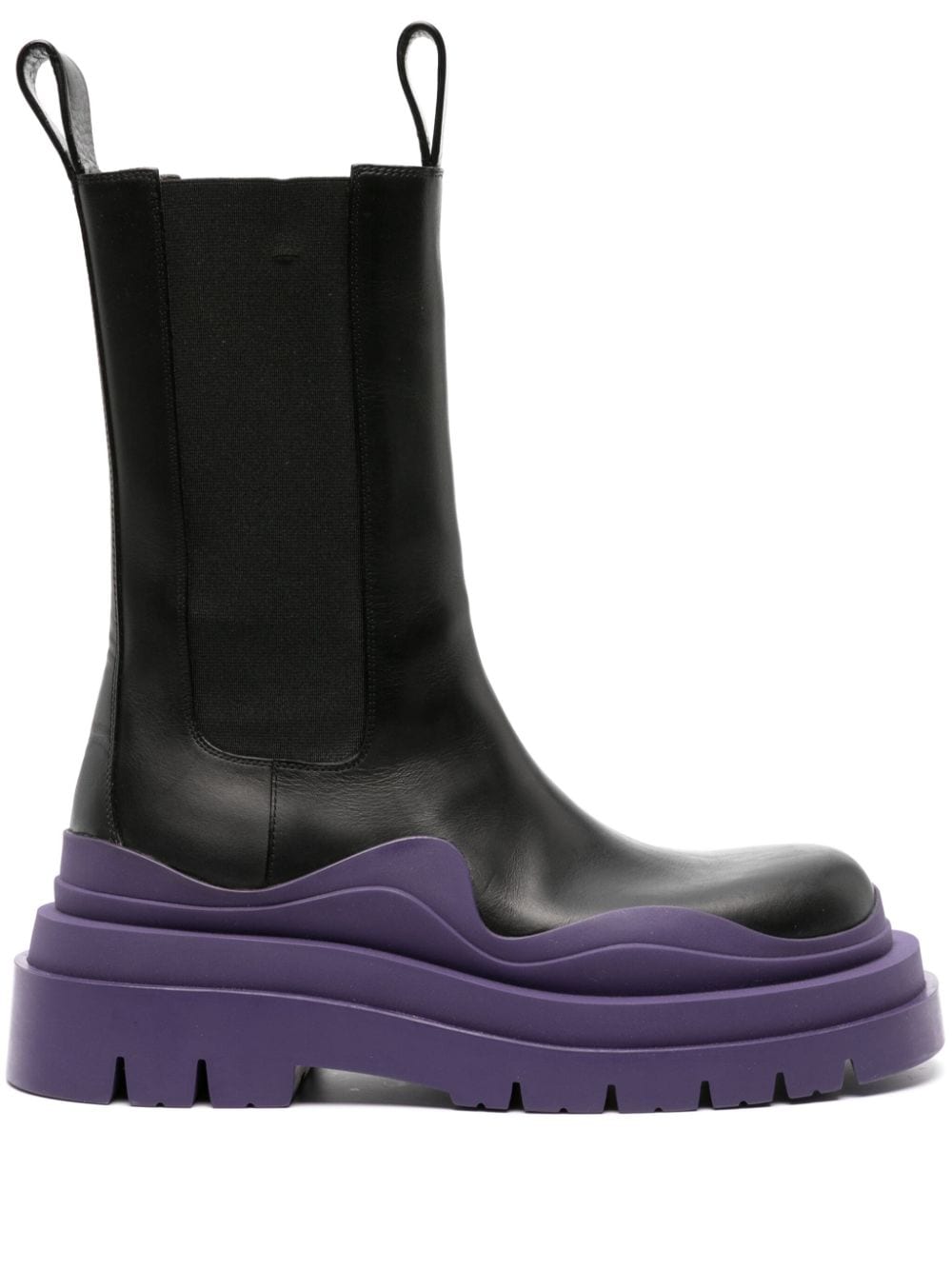 Bo*te*ga ve*ne*ta  tire leather chelsea boots