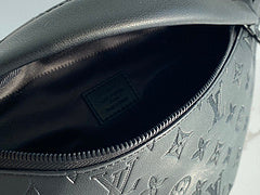 LV DISCOVERY BUMBAG M46036